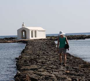 Die kleine Kirche am Hafen