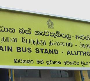 Schild " Bus Bahnhof " 