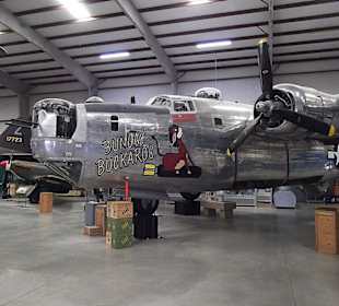 In den Hangars könnten man mehr unterbringen