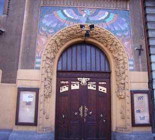 Tor mit Jugendstil-Ornamente