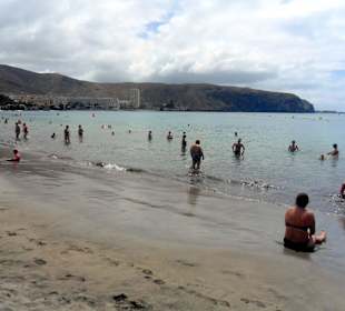 Am Strand von Los Christianos, heller Sand