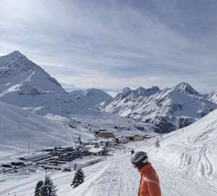 Im Hintergrund unser Hotel Mooshaus