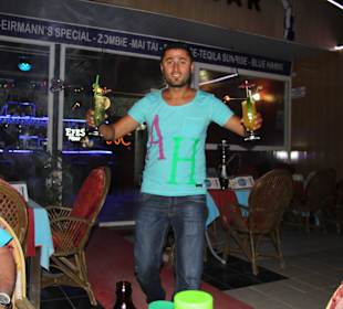 Yakup mit leckeren Coctails