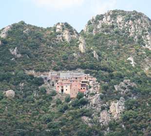 Felsdorf an der Costa Rei