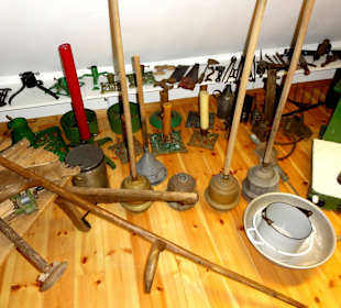 Rundgang durch den Museumstrakt im 1. Stockwerk