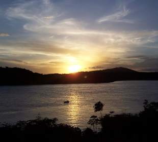 Sonnenuntergang über dem Caronifluss