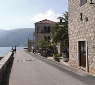 Straße in Perast