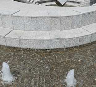 Der Star-Pit-Brunnen im Mediapark