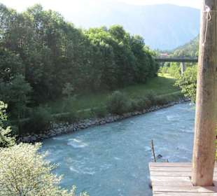 Blick vom Hochseilgarten auf die Ötztaler Ache