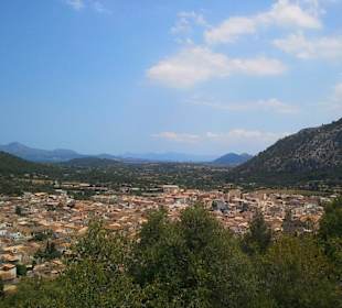 Rundblick von einer Anhöhe 