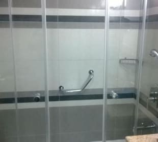 Bad Dusche