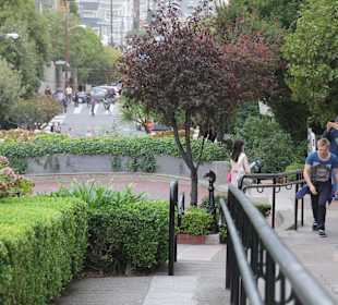 Fußgänger müssen seitlich laufen..