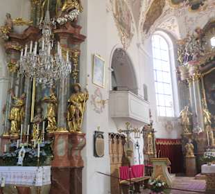Blick zur Kirche St. Peter und Paul von Mittenwald