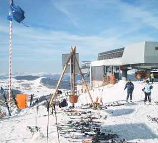 Der Liftausstieg an der Hütte