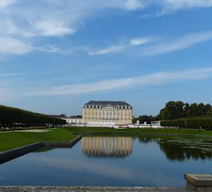 Großzügige Parkanlage