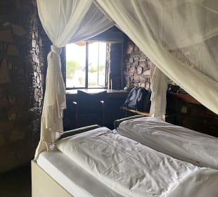 Zimmer Onjala Lodge