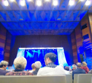 Konzerthalle Innenraum Decke