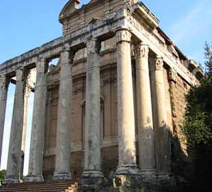Tempel des Antoninus Pius und der Faustina