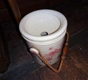 Toilette im Wasserschloss Mitzwitz