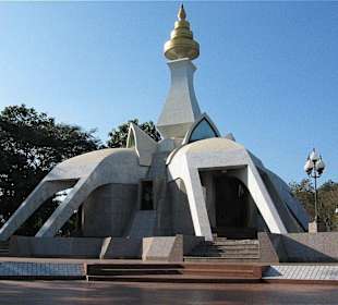 Wat Tham Klong Pen