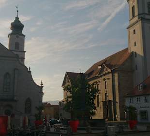 Rynek przed hotelem