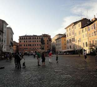 Piazza Campo de' Fiori