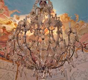 Im "Weißen Saal" von Schloss Seehof