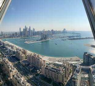Sicht auf jumeirah Beach und Ain Dubai