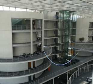 Unterwegs im Paul-Löbe-Haus