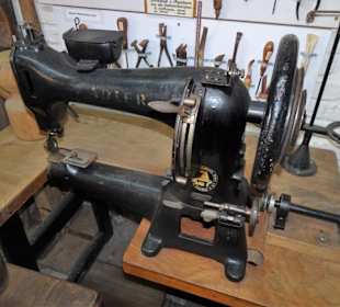 Ausstellung in der Remise der Windmühle Varel