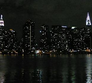 Skyline Mannhattan bei Nacht von Harry´s Beach Bar