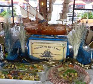 Hafenrundfahrt mit Buffet auf MS Hammonia