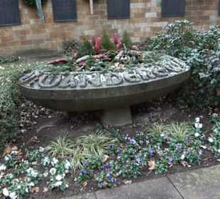 Kriegerdenkmal bei der Kirche