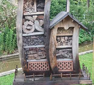 Insektenhotel am Bahnhof 
