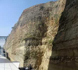 Durchfahrt  Kanal von Korinth  mit der MS Coral