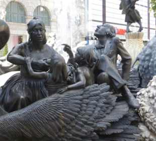 Ehekarussell / Ehebrunnen – oder Szenen einer Ehe?