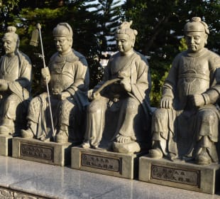 Temple of 10.000 Buddhas