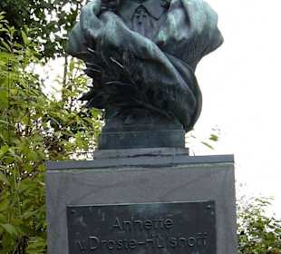Annette von Droste-Hülshoff Bronzebüste Meersburg