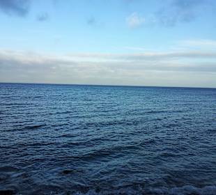 Die Ostsee vor dem Hotel "Strandperle"