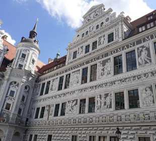 1/13 Sehr schönes Residenzschloss in Dresden!