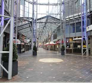 Rundgang durch die Lloyd Passage