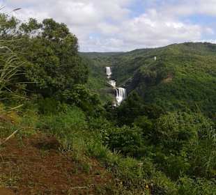 Tamarin Wasserfälle im April 2014