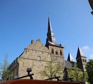 Bürgerhaus und Kirche Peter und Paul