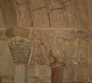 Esculturas en columna