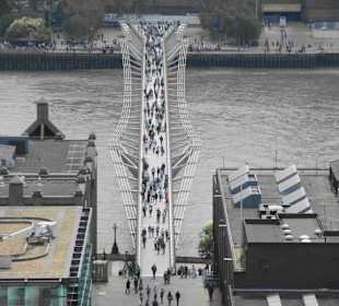 Millennium Bridge Impression