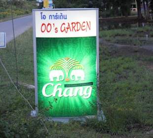 Reklameschild an der Straße