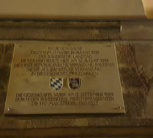 Bayr. Verfassung Schillerplatz