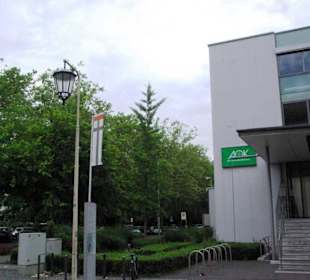 Auch neue Gebäude zu sehen