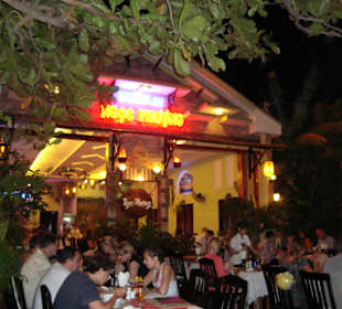 Restaurant ausserhalb des Hotels