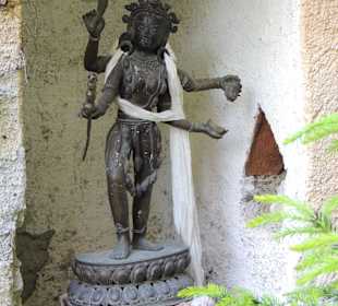Statue